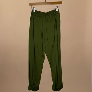 A New Day Green High-Rise Slim Straight Pintuck Ankle Pants Women’s Size 2